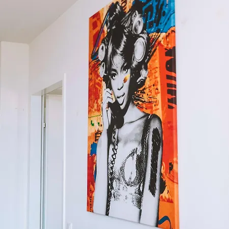 Soho Stylish 1 Bedroom Ap With Balcony And Mountain View *